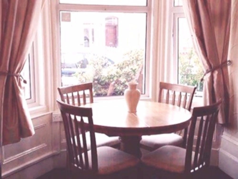 Bridle Lodge Apartments Блекпул Екстериор снимка